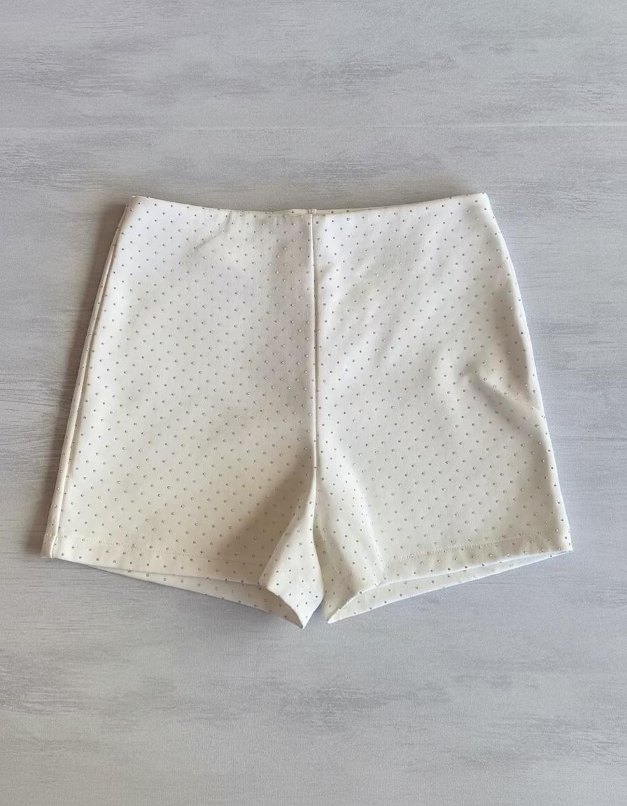 Short brillo blanco